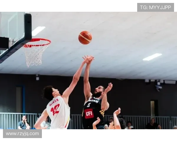 中国U19男篮大胜约旦收获首胜 张博源砍下22分8篮板 杨溢创17助攻历史新高